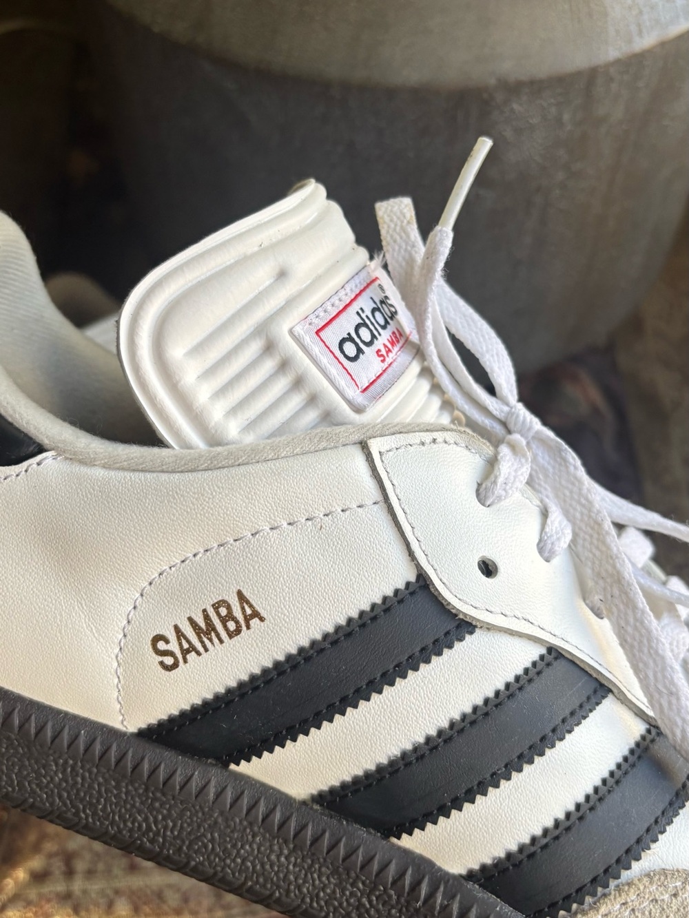 AS NEW!! Adidas Samba Men's White & Black Classic  sneakers 10.5 men - Picture 10 of 12